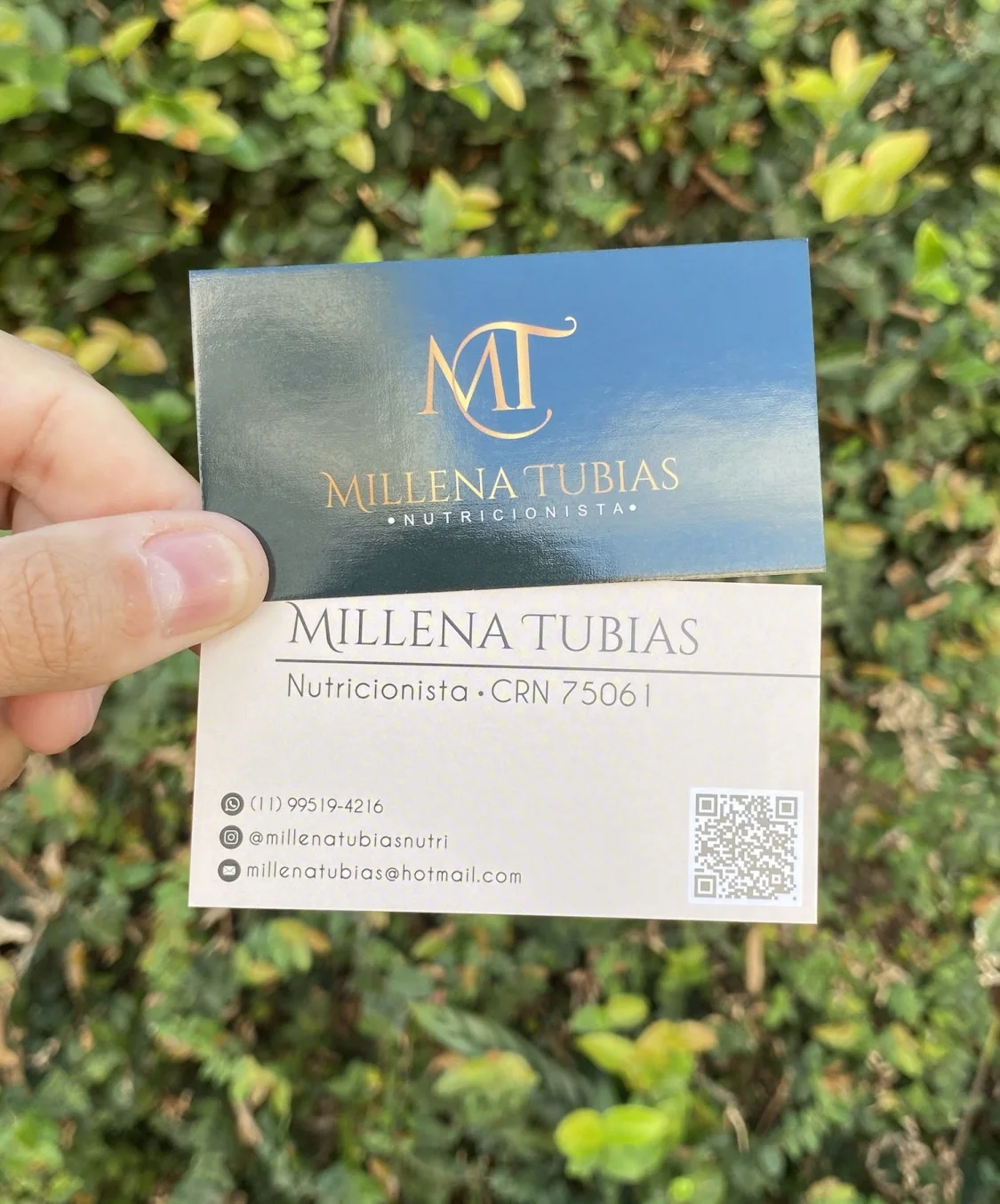 Cartão com verniz total