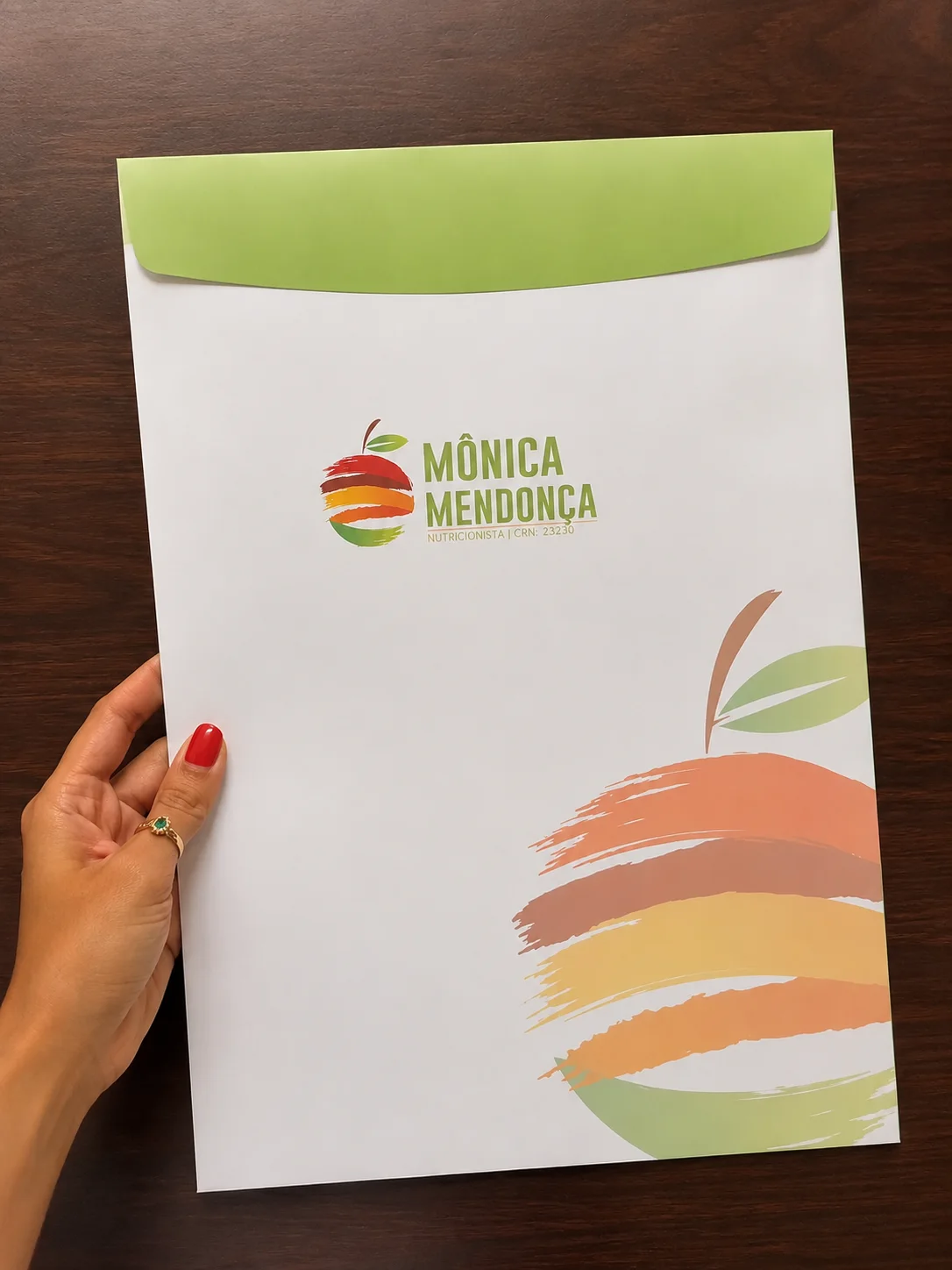 Envelope personalizado da nutricionista Mônica Mendonça
